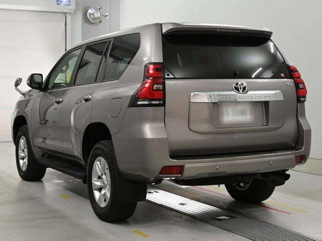 Toyota LAND CRUISER PRADO 2022 8359482-6