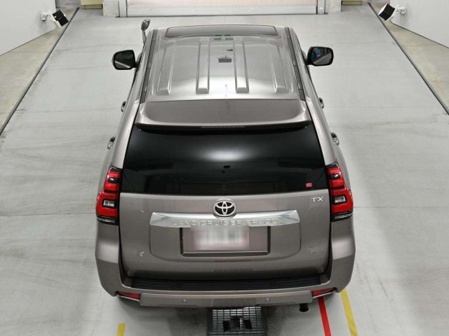 Toyota LAND CRUISER PRADO 2022 8359482-8