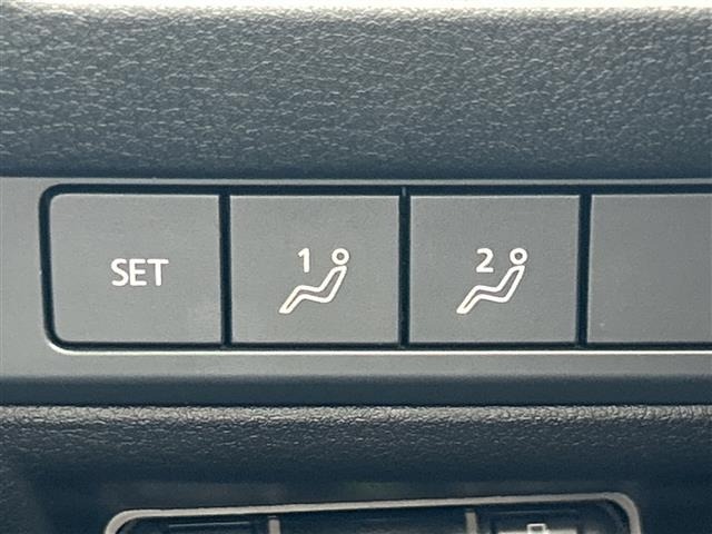 Mazda MAZDA3 2019 8358670-17