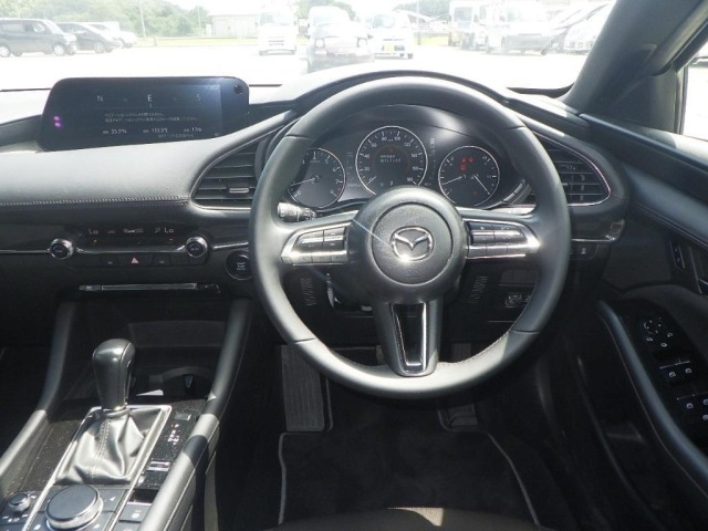 Mazda MAZDA3 2022 8358673-3