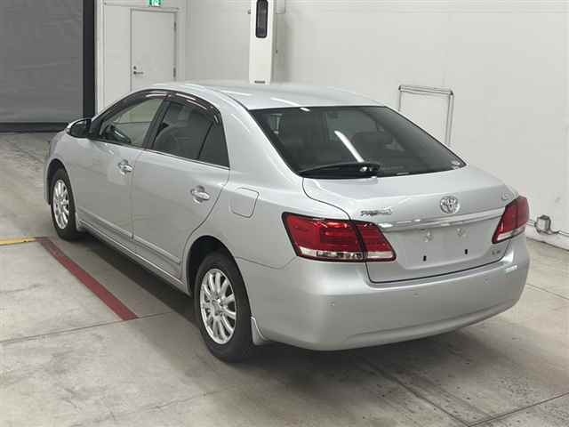 Toyota PREMIO 2019 8359623-1