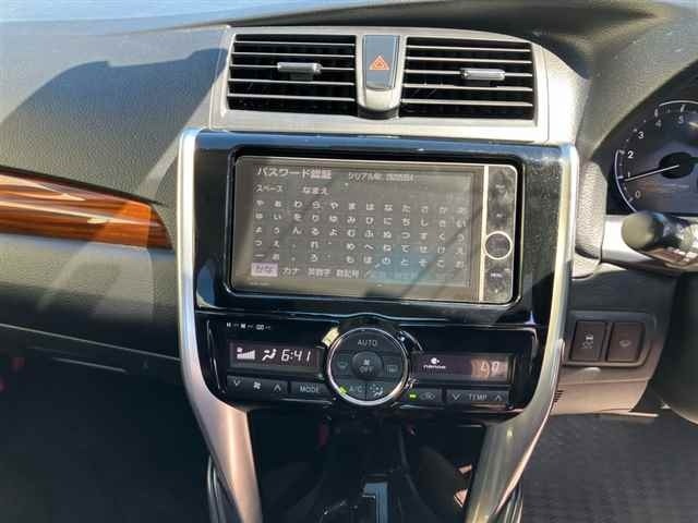 Toyota PREMIO 2019 8359623-6