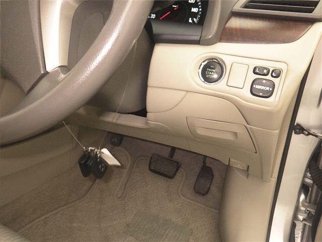 Toyota PREMIO 2011 8359624-8