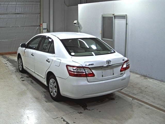 Toyota PREMIO 2011 8359626-1