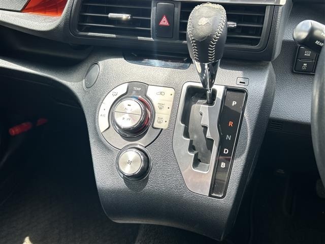 Toyota SIENTA 2017 8359627-12