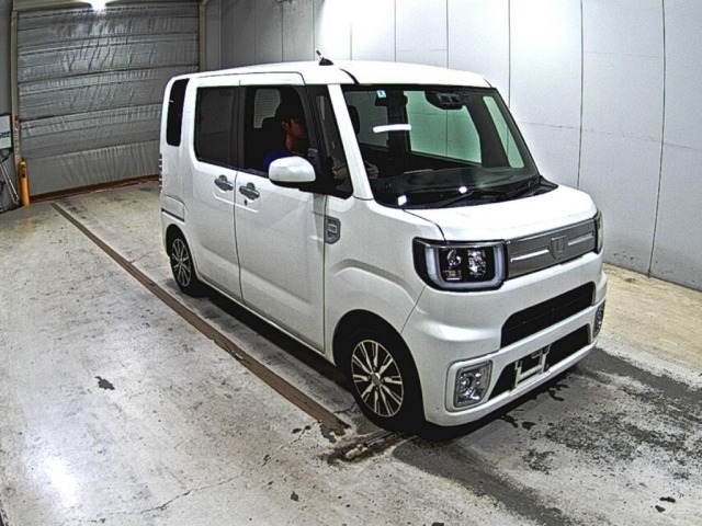 Daihatsu WAKE 2018 8359462-0