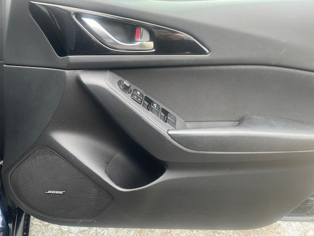 Mazda AXELA 2016 8363983-6