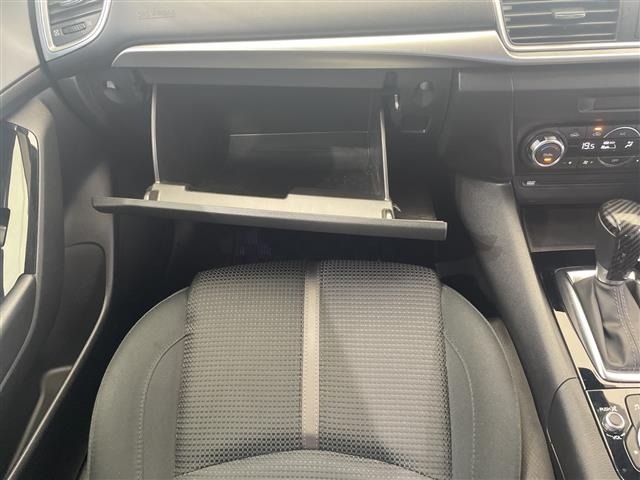 Mazda AXELA 2017 8363991-2