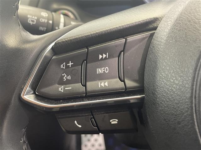 Mazda AXELA 2017 8363991-3