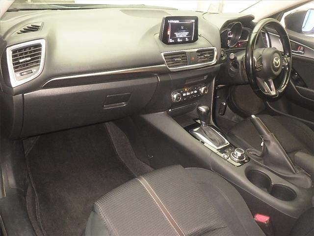 Mazda AXELA 2017 8364012-4