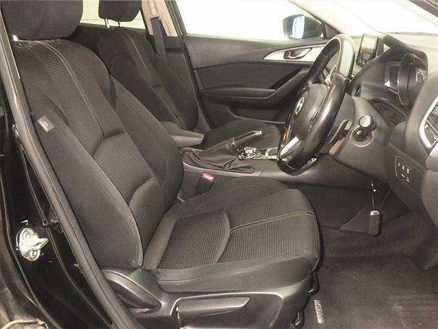 Mazda AXELA 2017 8364012-5