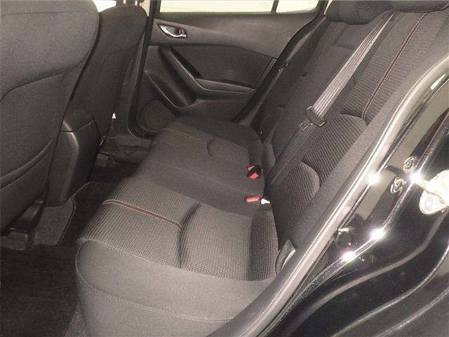 Mazda AXELA 2017 8364012-7