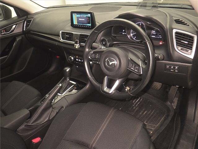 Mazda AXELA 2017 8364013-3