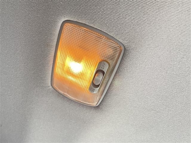 Honda FIT 2010 8359952-10