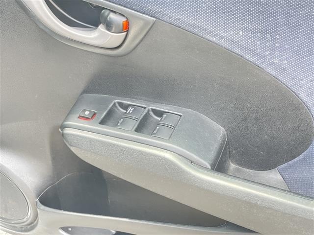 Honda FIT 2010 8359952-3