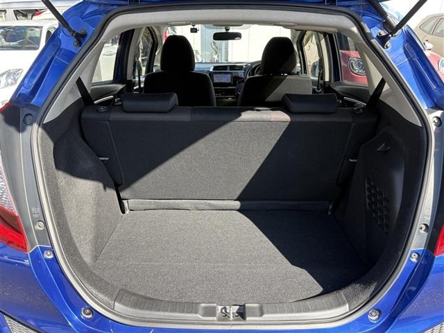 Honda FIT 2013 8359971-18