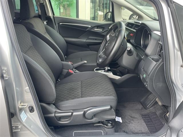 Honda FIT 2016 8359974-12