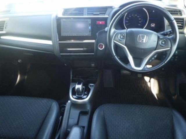 Honda FIT 2016 8360047-3