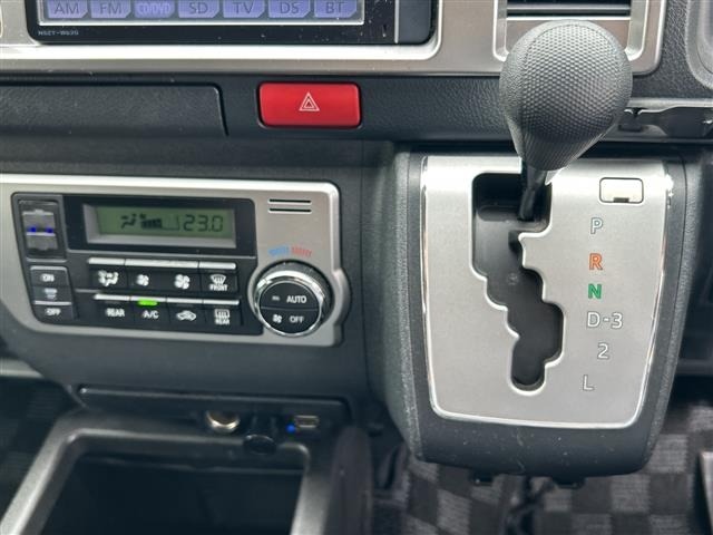Toyota HIACE WAGON 2014 8359683-3