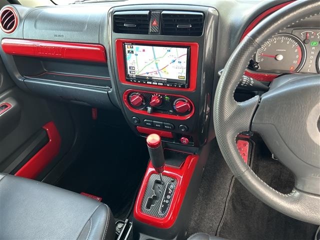 Suzuki JIMNY 2011 8364029-1