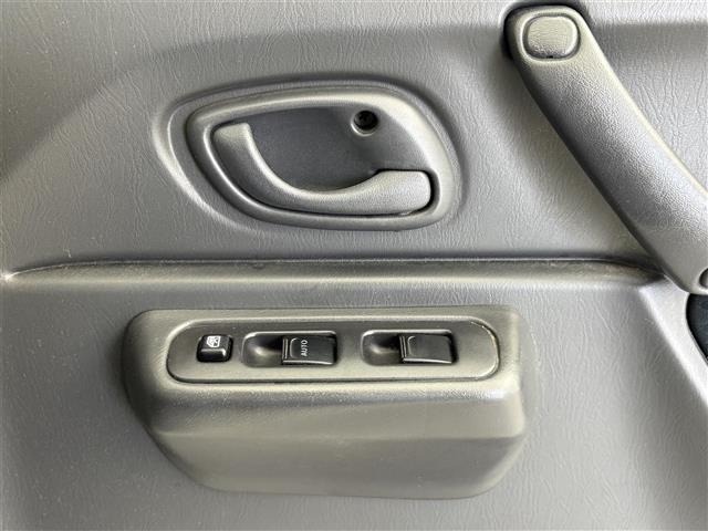 Suzuki JIMNY 2003 8364033-3