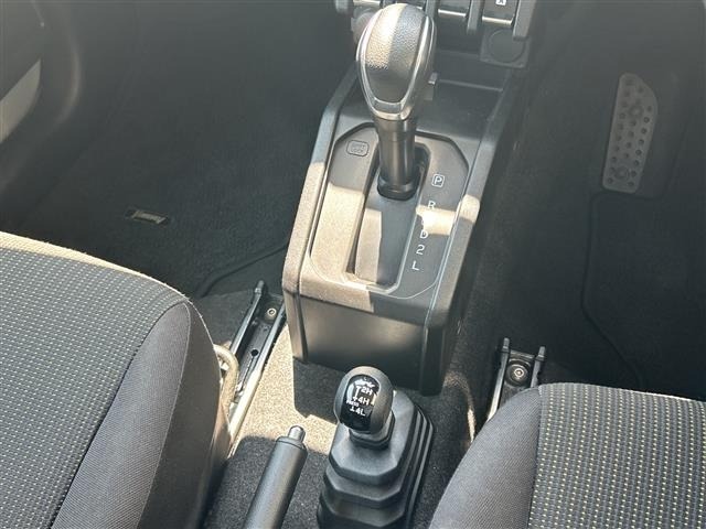 Suzuki JIMNY 2018 8364050-15