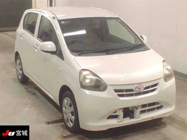 Toyota PIXIS EPOCH 2013 8359804-0