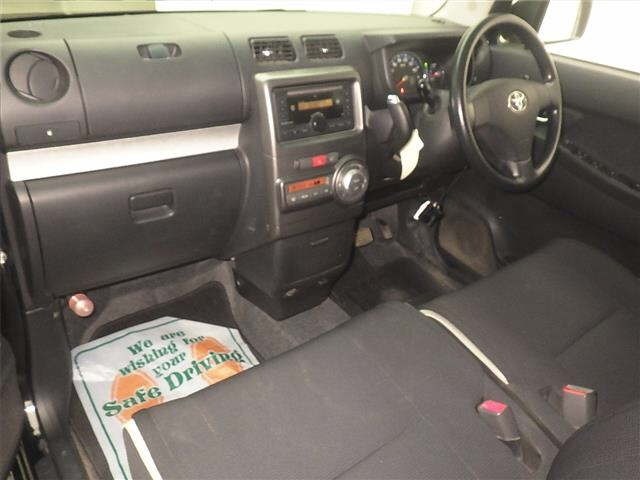 Toyota PIXIS SPACE 2013 8359751-4