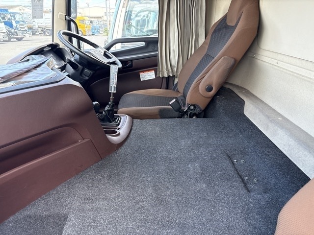 Hino PROFIA 2018 8361598-5