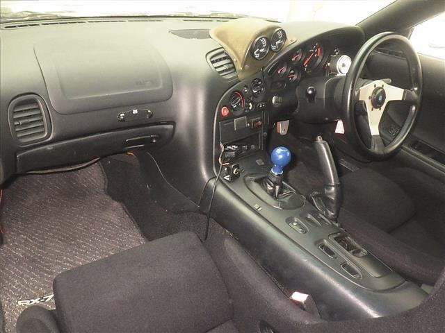 Mazda RX-7 1999 8360025-4