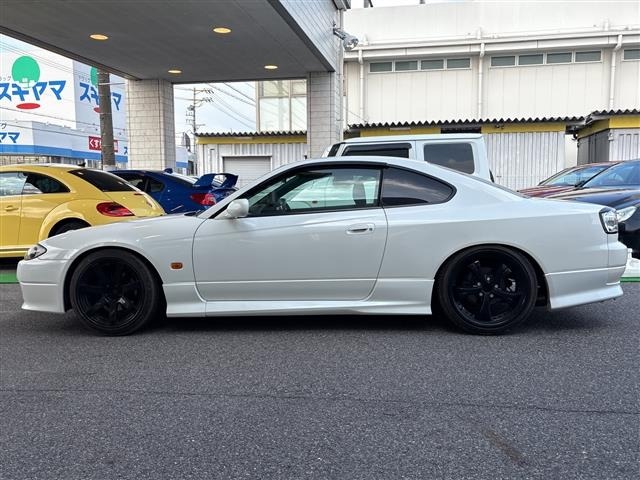 Nissan SILVIA 2000 8360167-21