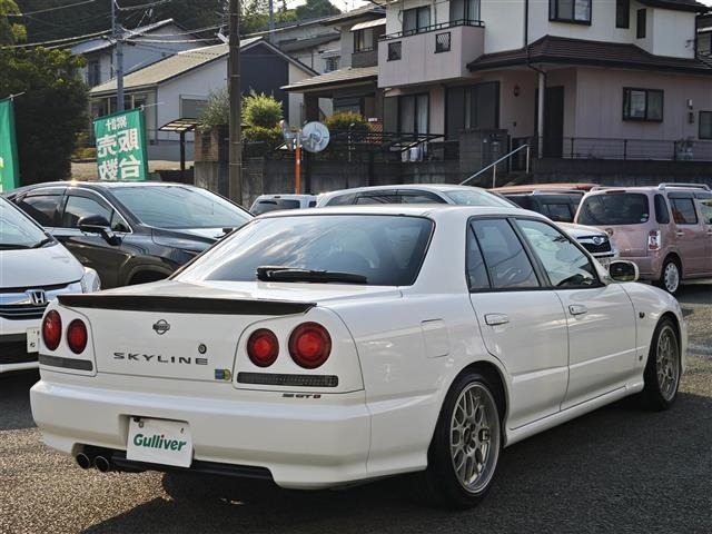 Nissan SKYLINE 1998 8360308-17