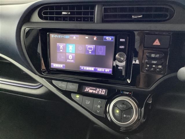 Toyota AQUA 2016 8417996-11