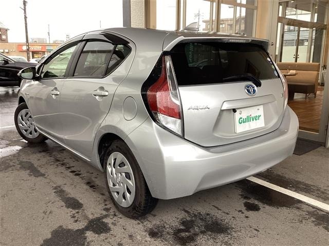 Toyota AQUA 2016 8417996-13
