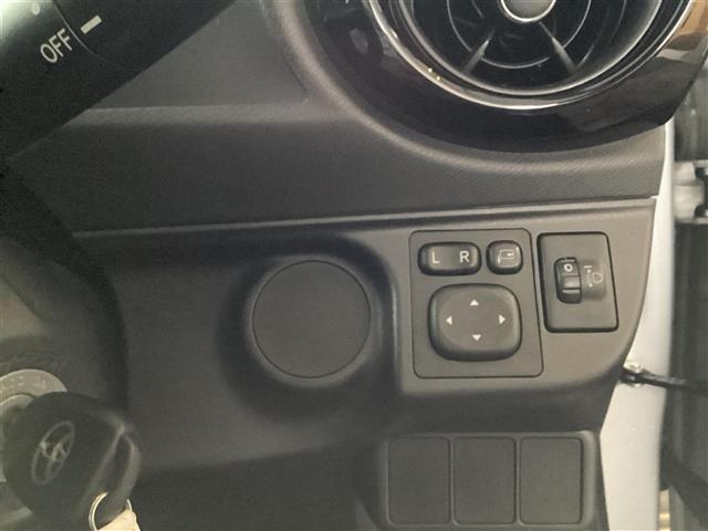 Toyota AQUA 2016 8417996-8