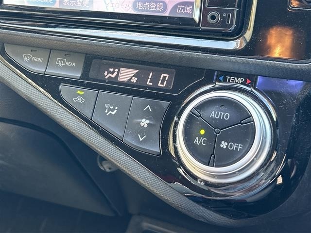 Toyota AQUA 2016 8418087-1