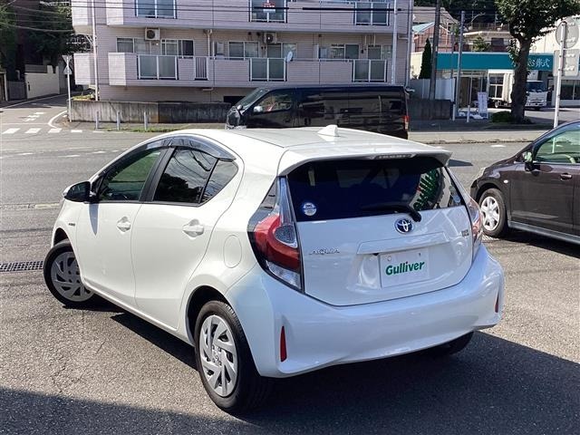 Toyota AQUA 2017 8418093-18