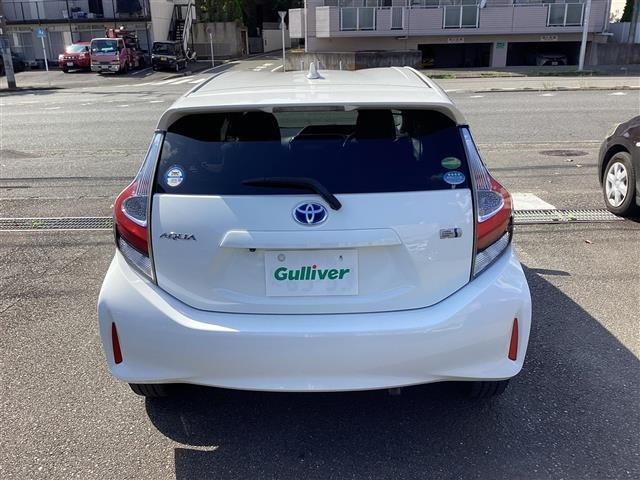 Toyota AQUA 2017 8418093-24