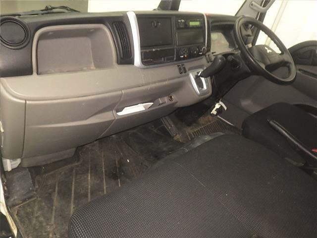 Mitsubishi CANTER 2021 8421078-4
