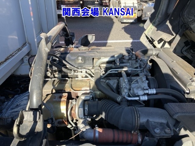 Mitsubishi CANTER 2011 8421118-8