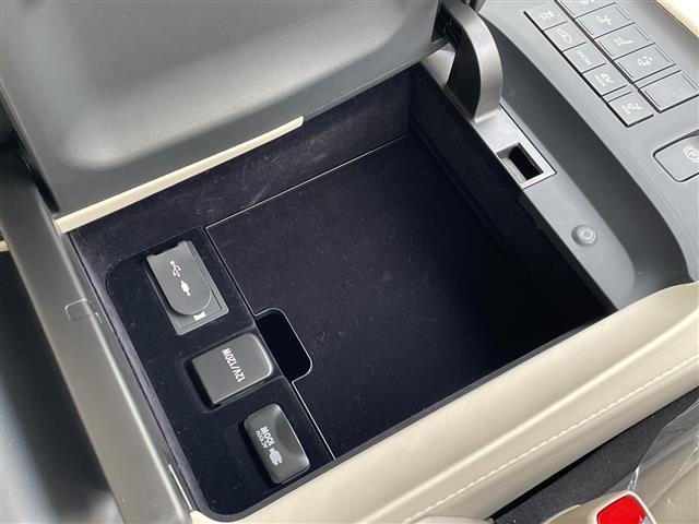 Toyota CENTURY 2019 8411406-2