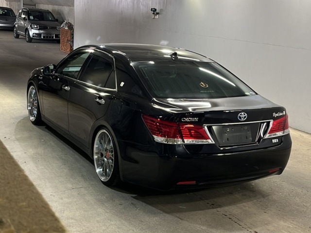 Toyota CROWN 2013 8385009-1