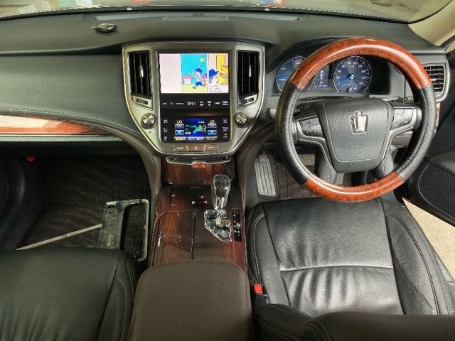Toyota CROWN 2013 8385009-3