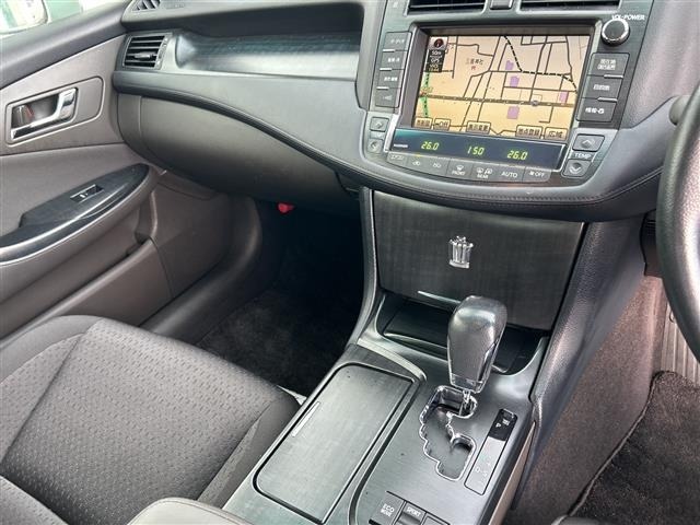 Toyota CROWN 2009 8388470-19