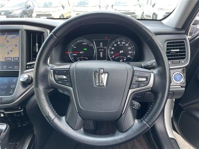 Toyota CROWN 2015 8388772-6