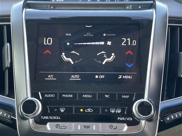 Toyota CROWN 2018 8388835-11