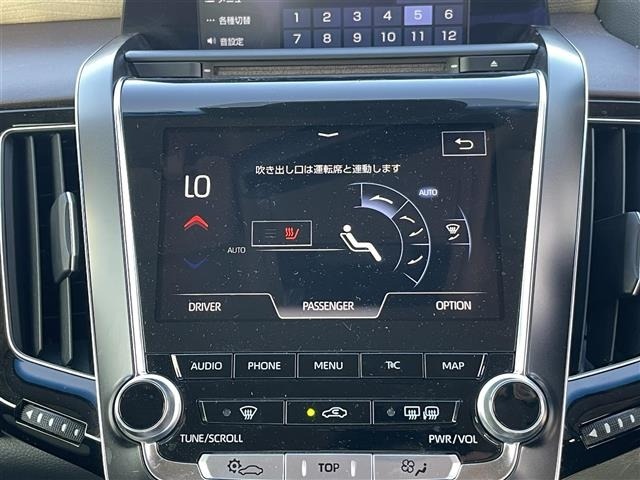 Toyota CROWN 2018 8388835-13