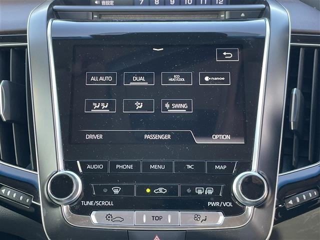 Toyota CROWN 2018 8388835-14