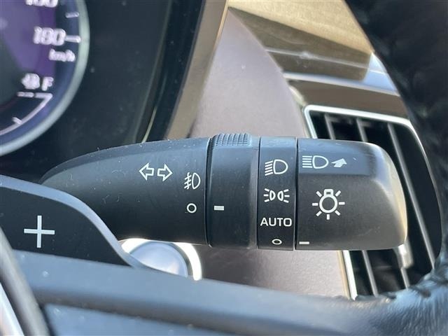 Toyota CROWN 2018 8388835-28