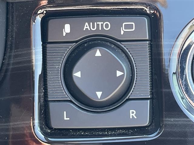 Toyota CROWN 2017 8389189-1